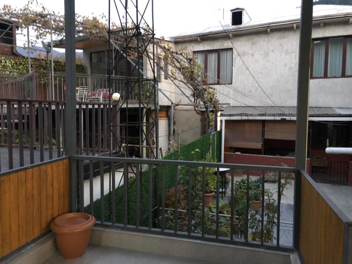 Ferienwohnung Lukassalomea Bordschomi Exterior foto